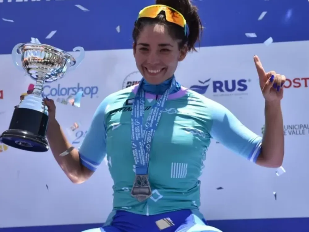 Magalí Balmaceda se cayó en la carrera, llegó con dolor y se consagró campeona