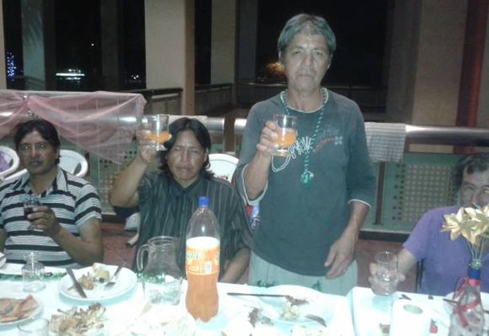 El Centro Cívico cobijó una cena navideña para  13 indigentes
