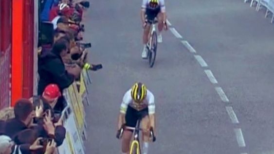 Roglic batió a Evenepoel