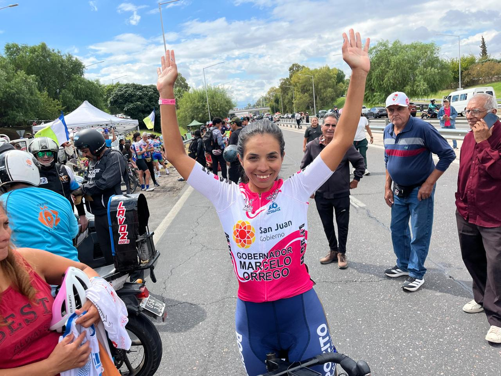 Maribel Aguirre ganó la Vuelta a San Juan Damas 2026.