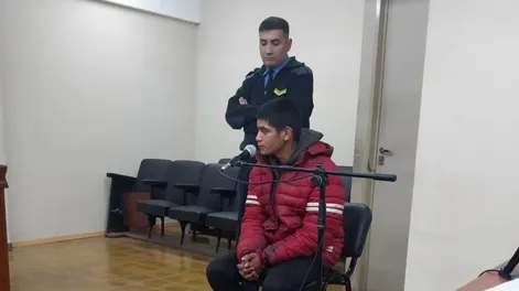 Insólito: robó una tapa de alcantarilla, lo escracharon los vecinos y terminó condenado