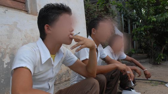 consumos problematicos: alertan que los jovenes empiezan a consumir antes y piden una ley federal