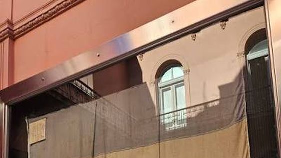 reclaman al gobierno nacional que restituya en la casa rosada una historica bandera de las malvinas