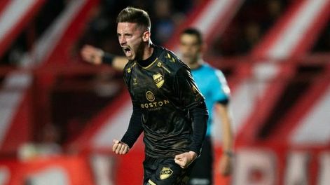 Platense fue pura eficacia y afirmó su paternidad ante Argentinos
