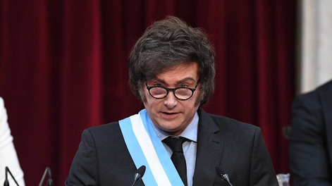 Milei volvió a cuestionar a Kicillof por la inseguridad: “O abandona la visión abolicionista o se corre”