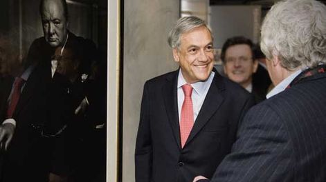 Malvinas: consultado Piñera, resaltó amistad con Inglaterra