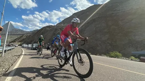 Con Ullum como epicentro, se corre la etapa contrarreloj que le va bajando el telón al Giro del Sol