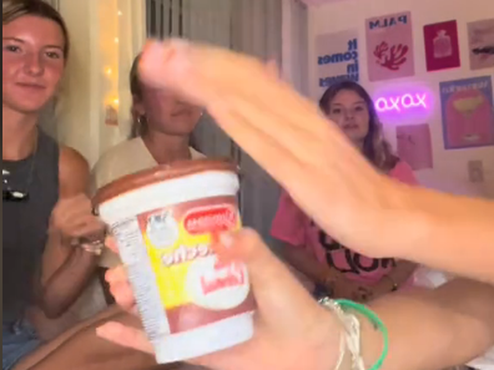 Les dio dulce de leche a sus amigas de la facultad en EE.UU: las increíbles reacciones