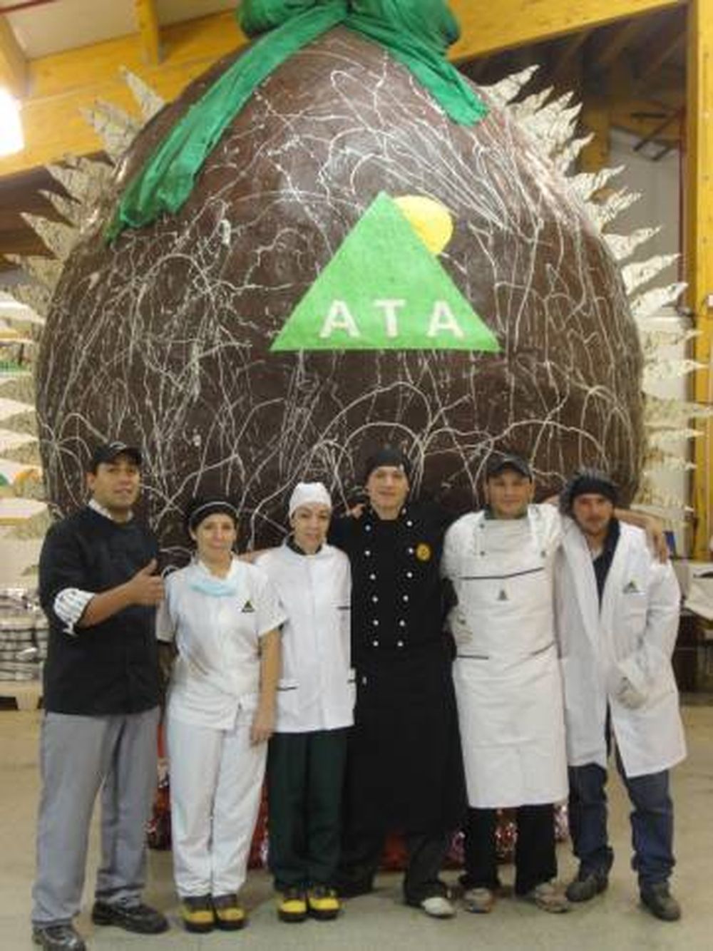 Sanjuaninos hicieron un huevo gigante a 4.500 metros de altura