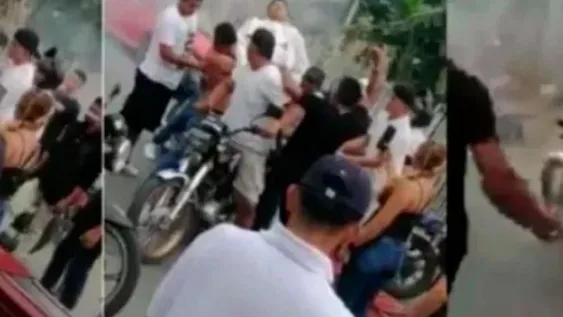 Sacaron el cadáver de su amigo del cajón para darle una vuelta en moto