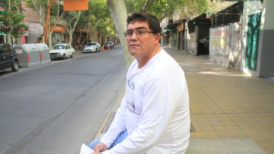 Cinco secretos para preparar un pollo al horno dorado y súper sabroso