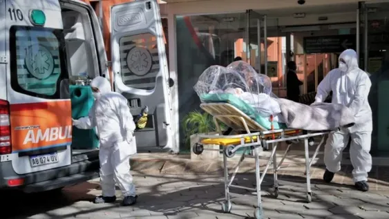 En un día, Argentina sumó 35.468 casos y 695 muertos de coronavirus