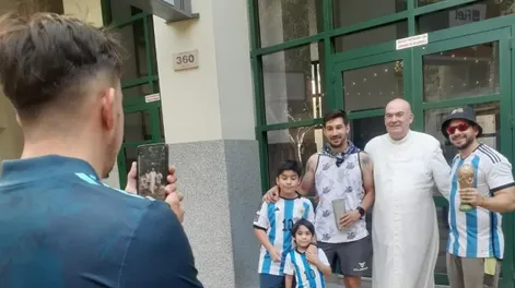 “¡Padre la la la!”: el simpático momento cuando Rómulo Cámpora se sumó a los festejos