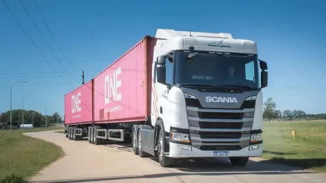 LA PRINCIPAL VENTAJA. El bitren es que por su gran capacidad, reduce costos logísticos del transporte.