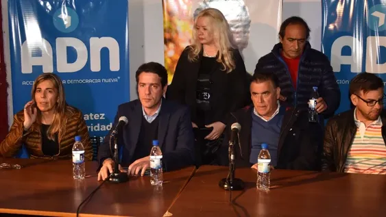 ADN y Movicom, expectativa y decepción