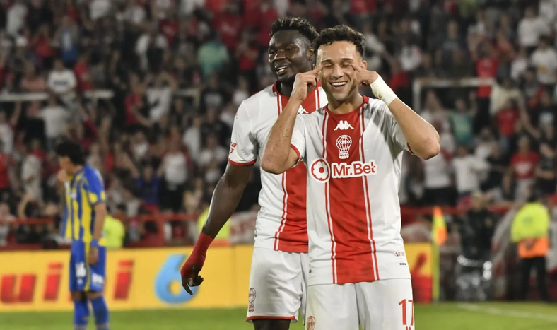 Huracán revirtió el partido y venció a Rosario Central en el Ducó por el Torneo Apertura. &nbsp;