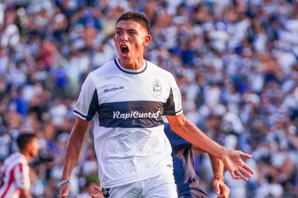 Detuvieron a un jugador de Gimnasia de La Plata por privación de la libertad a su pareja