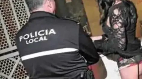 Condenan por extorsión a un falso policía que exigía dinero a prostitutas para dejarlas trabajar