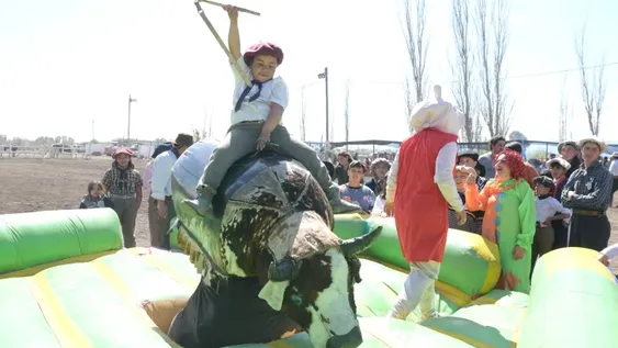 Un derroche de adrenalina en el festival gaucho para los chicos