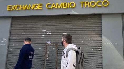 Mayor suba mensual del blue: llega a $216