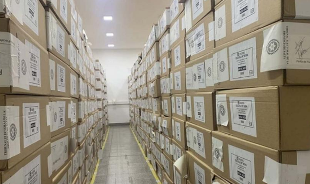 Comenzó el escrutinio definitivo del balotaje en todo el país