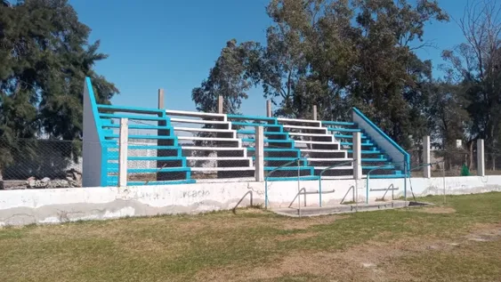 REGLAMENTARIA. La flamante tribuna cuenta con las medidas necesarias para que asista el público.