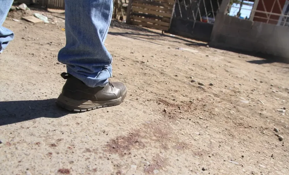 Un chico fue salvado por un pariente de morir desangrado tras ser atacado de un puntazo