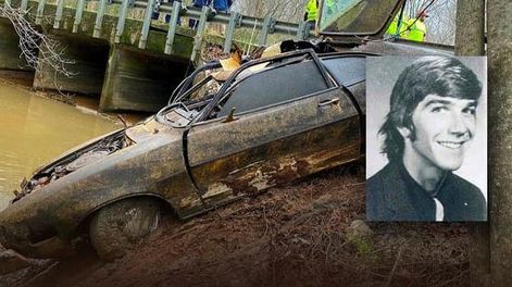 Misterio total: hallan el auto de un estudiante que desapareció en 1976