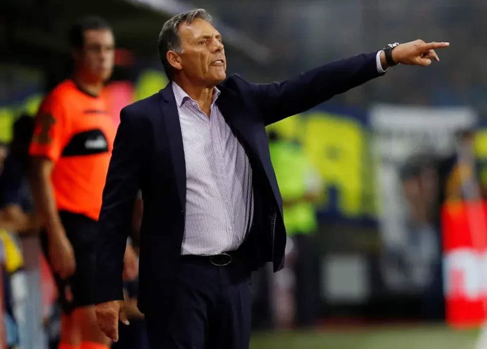 La licencia para los DT, en la mira