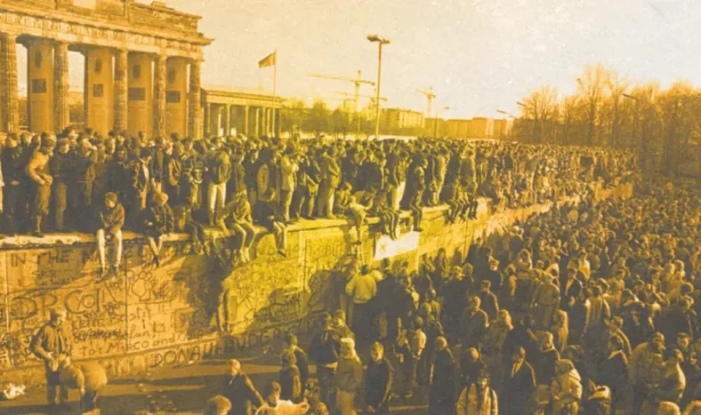 Hoy se celebra el Día de la Unidad Alemana, en conmemoración de la caída del muro de Berlín en 1989, levantado por el gobierno de la Unión de Repúblicas Socialistas Sovieticas (URSS).