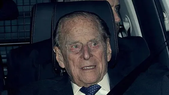 El príncipe sin reino que juró lealtad a la Reina entre infidelidades