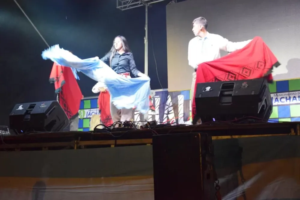 Los autos y la música reunieron a miles de personas en Jáchal