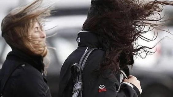 Alerta por ventarrón para esta madrugada en San Juan