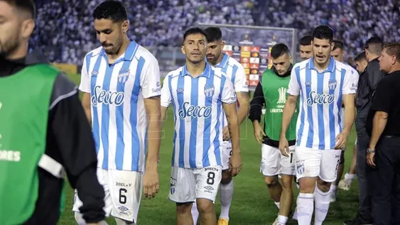 Atlético Tucumán informó 2 casos de Covid en el plantel a horas de enfrentar a Independiente