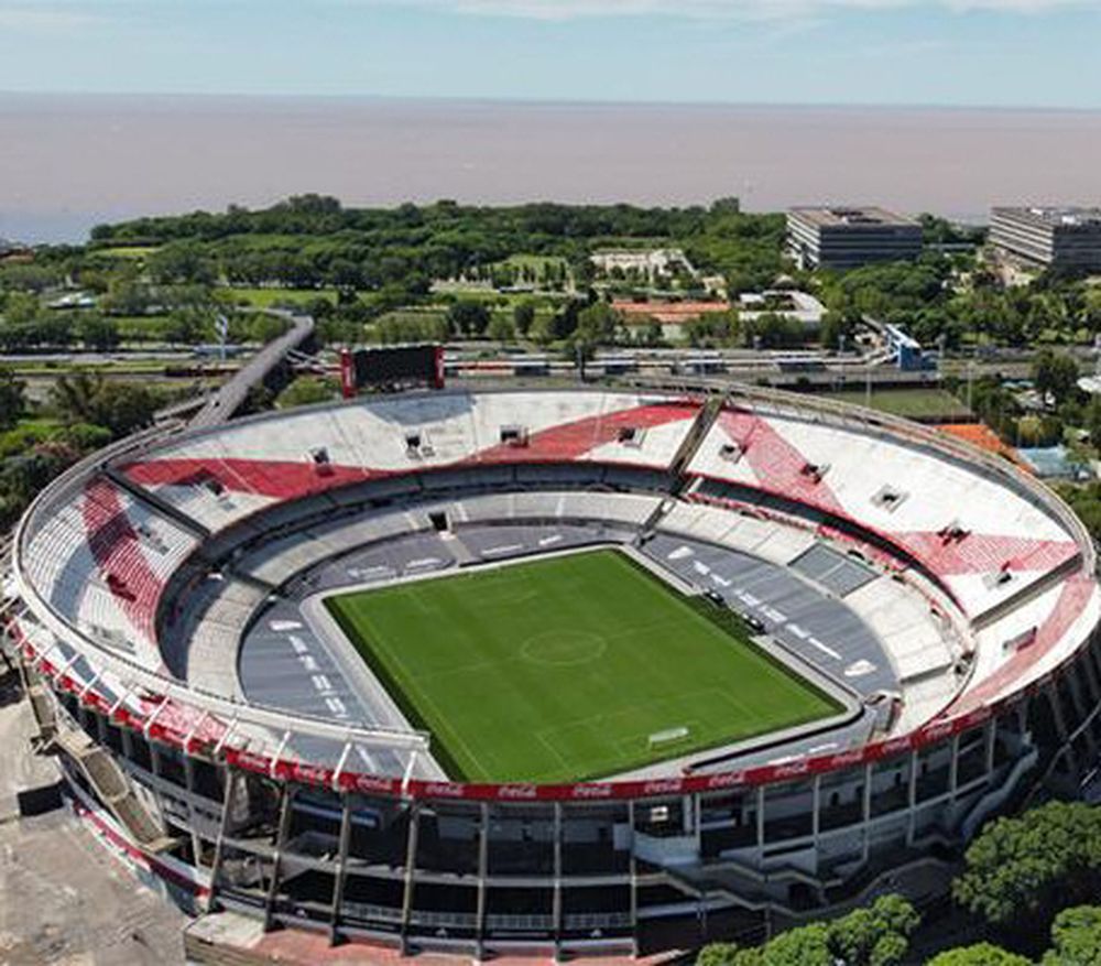 Monumental extendido