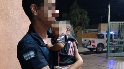 Chimbas: Policías auxiliaron a una beba de 8 meses que no podía respirar