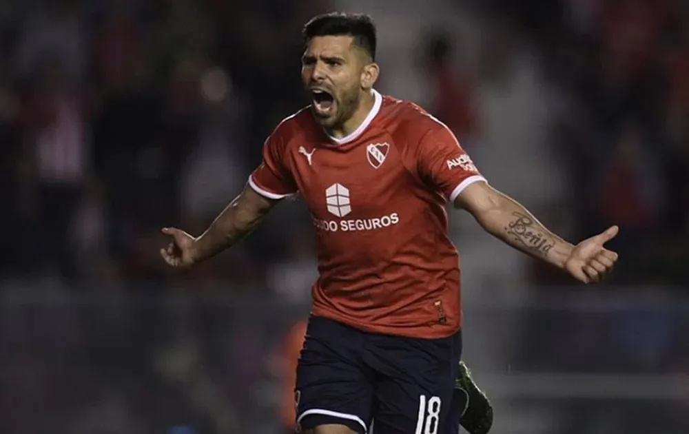 Romero abre la puerta