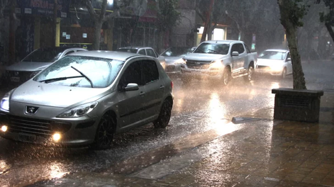 Recomendaciones a tener en cuenta por las lluvias y las crecientes a la hora de manejar
