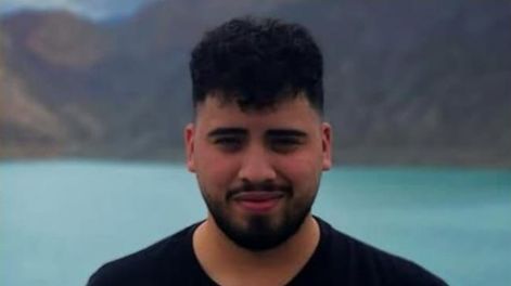 Choque e incendio en Santa Lucía: quién es el joven que lucha por su vida