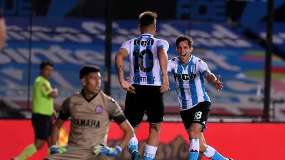 Racing venció a Lanús y trepó en las posiciones