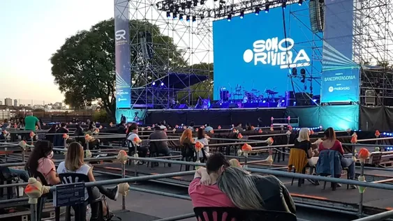 Cómo fue el histórico primer recital con burbujas sociales al aire libre de Horvilleur