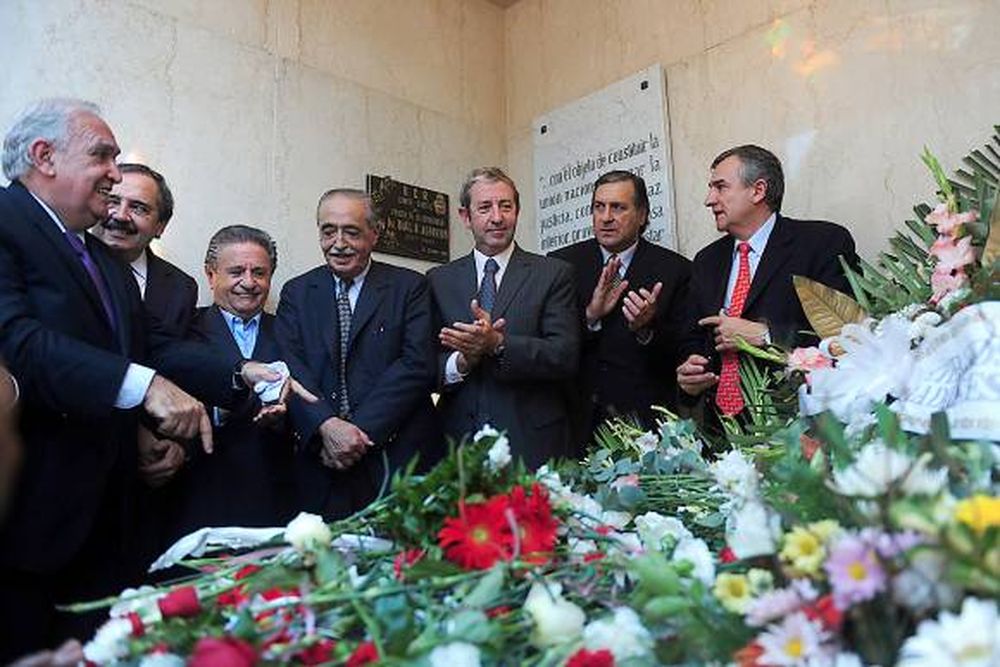 Duhalde fue la nota política destacada del homenaje a Alfonsín