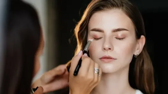 Maquillaje monocromático: qué es y cómo lograr esta moda beauty