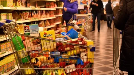 Para no ser pobre, la familia necesitó ingresar $203.360