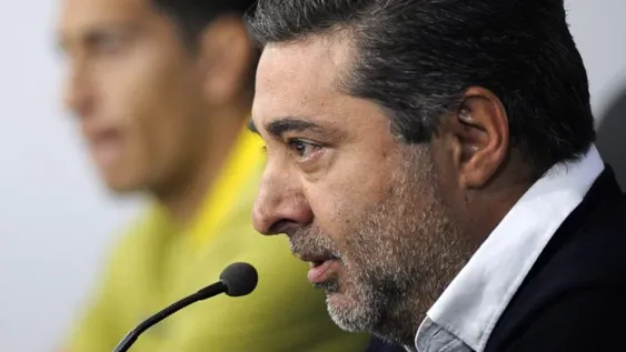 Tras la salida de Alfaro, el duro comunicado de Huracán