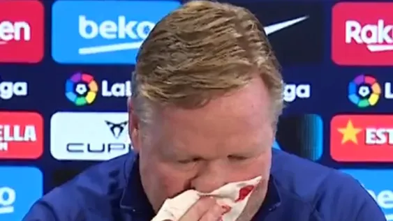 Koeman empezó a sangrar en plena conferencia: cuál es su problema de salud