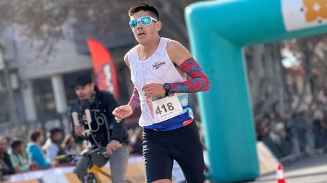 Primero. Martín León, de Esquel, se quedó con la 10ma. edición de la Maratón de San Juan.