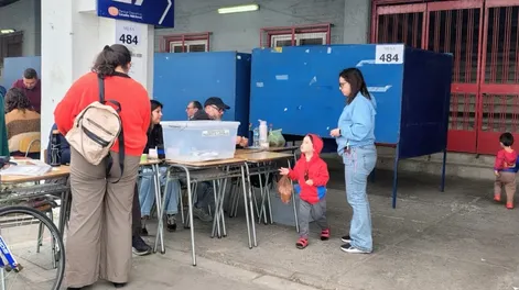 Un especialista de la Secretaría Electoral de Chile explicó cómo es el sistema de votación: mirá el vídeo
