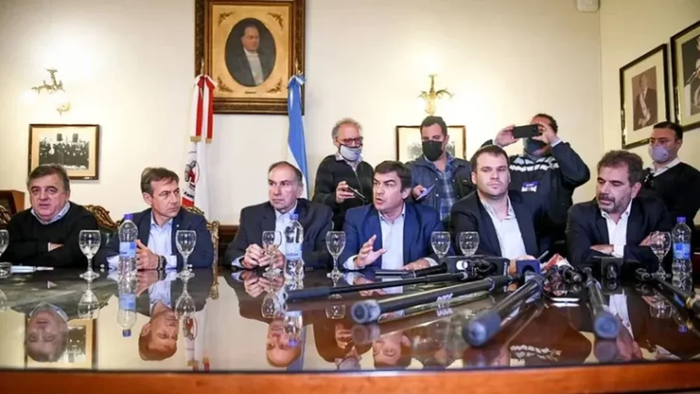La oposición tildó de “irresponsable” al FdT por la renuncia de Máximo Kirchner