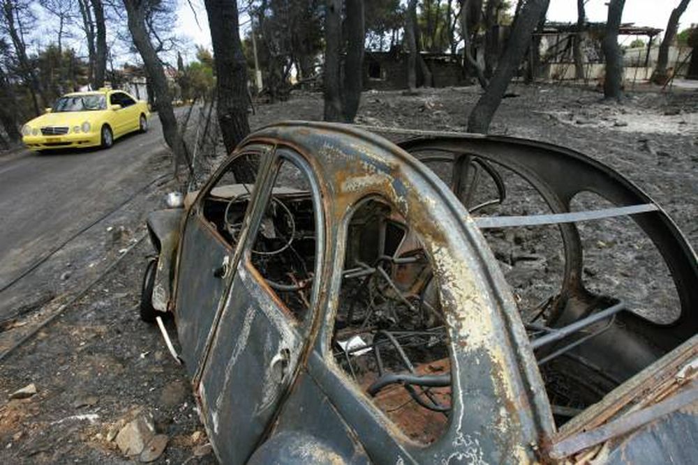 Controlan incendios forestales en Atenas